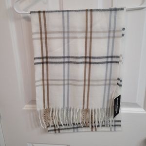 Steve Madden Ivory Scarf